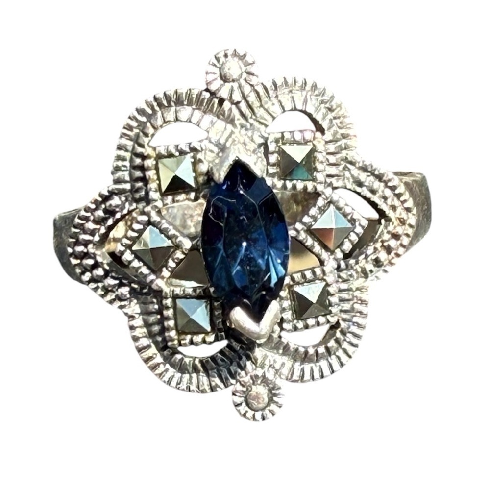 Sterling Silver Ring with Navy Gemstone